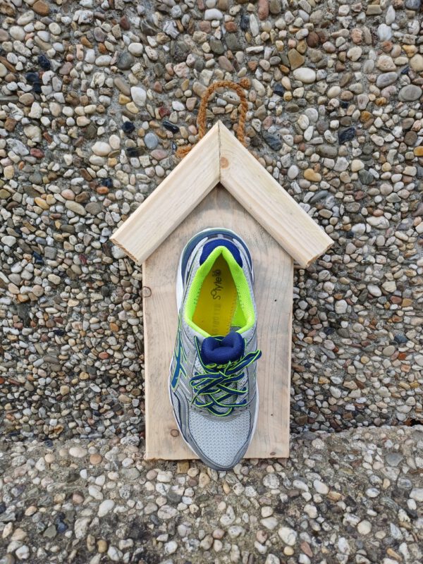 Grappig vogelhuisje/voederbakje